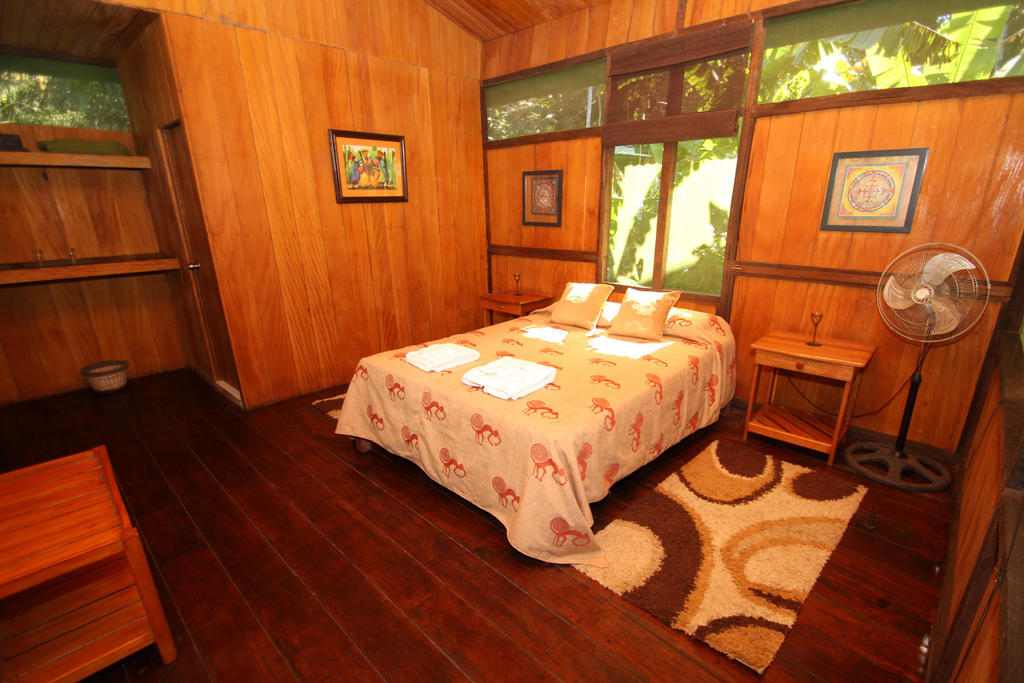 Amazon Planet Hotel Tambopata Exterior photo
